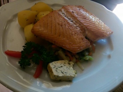 照片: Wirtshaus zur Wurzn